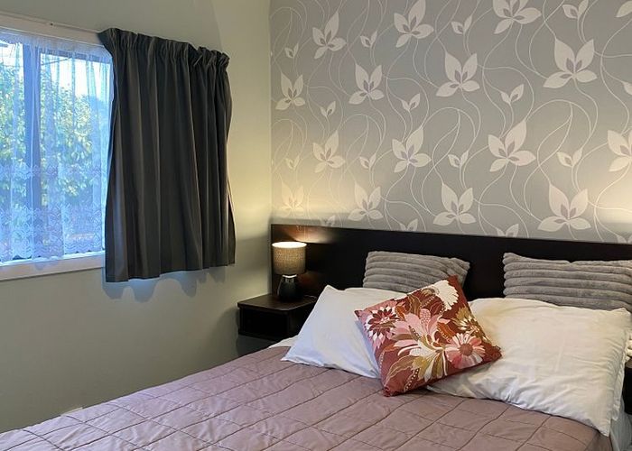  at 2/1067 Fergusson Drive, Clouston Park, Upper Hutt, Wellington