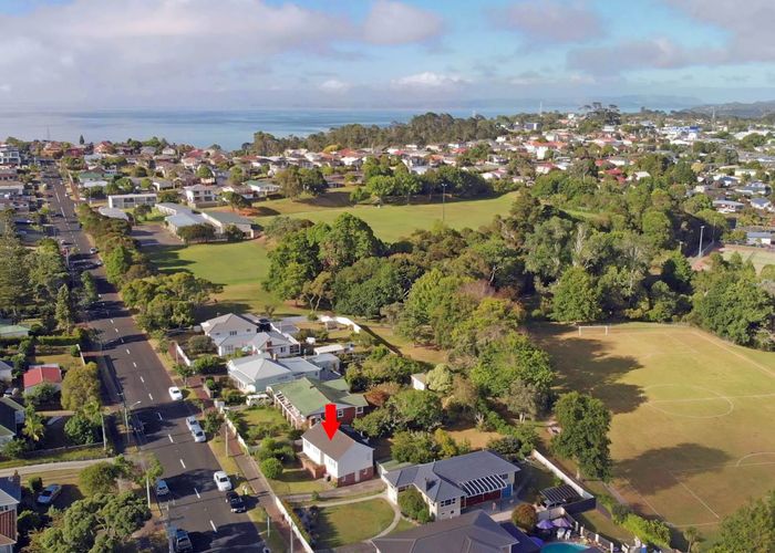  at 205 Whitney Street, Blockhouse Bay, Auckland