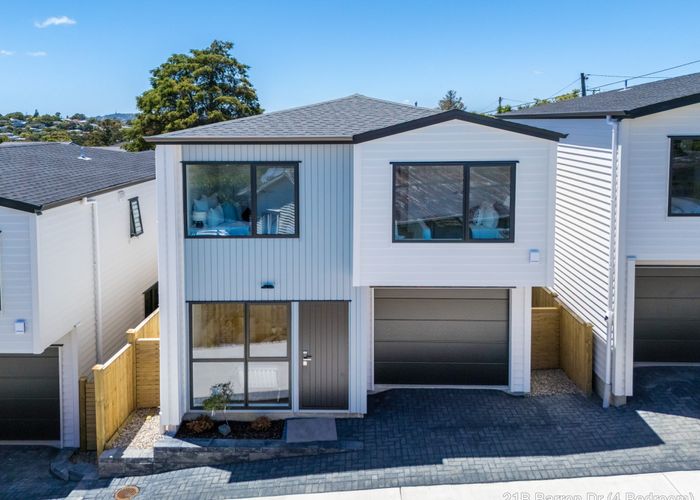  at 21 Barron Drive, Green Bay, Waitakere City, Auckland