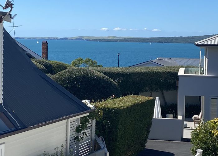  at 221/4 Hurstmere Road, Takapuna, North Shore City, Auckland