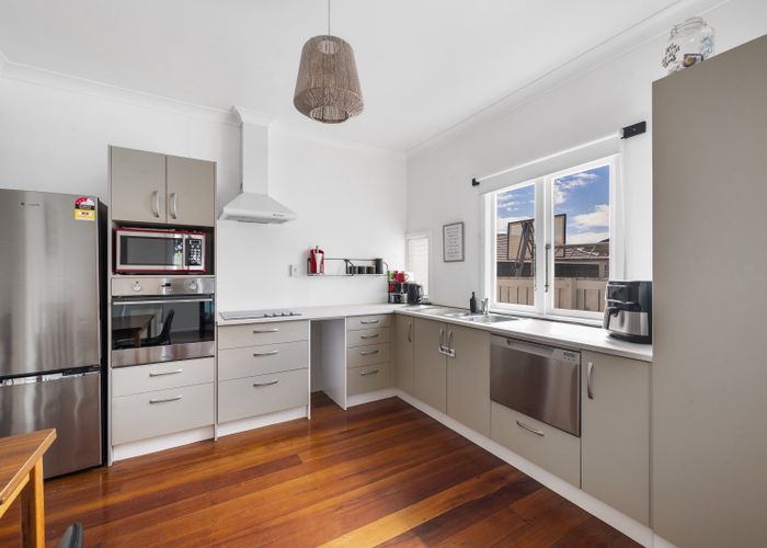  at 14 Savage Crescent, Marewa, Napier