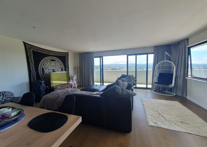  at 1 Mataki Way, Glen Eden, Auckland