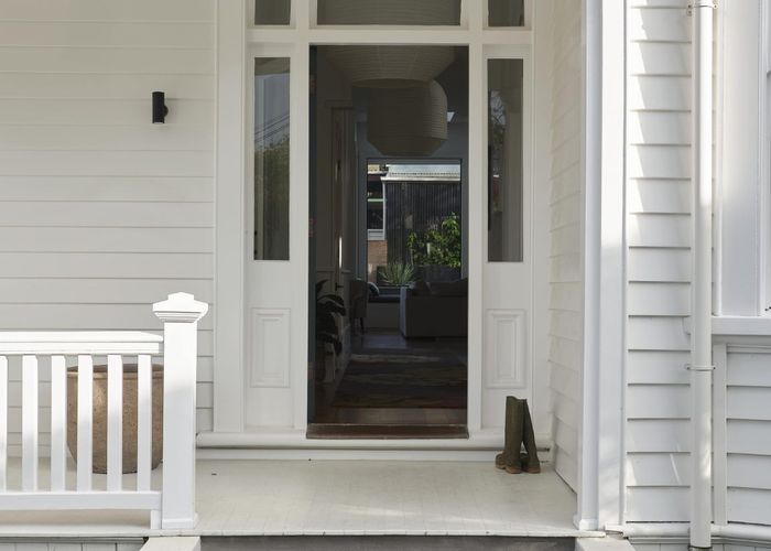  at 50 Sarsfield Street, Herne Bay, Auckland