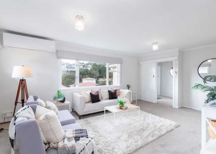  at 95 Kenmore Street, Newlands, Wellington, Wellington