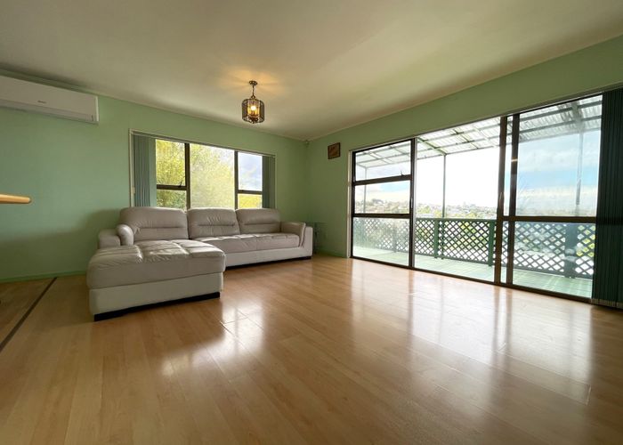  at 21 Theban Place, Totara Vale, Auckland