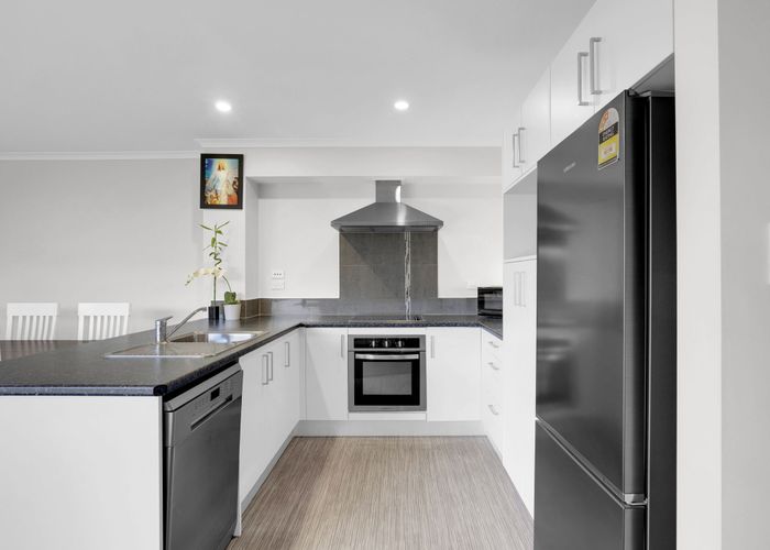  at 4/52 Cook Street, Hamilton East, Hamilton, Waikato