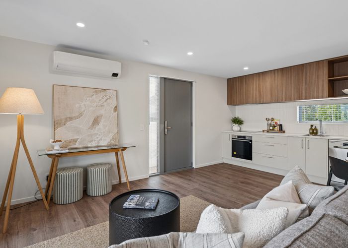  at 2/62 Wyon Street, Linwood, Christchurch City, Canterbury