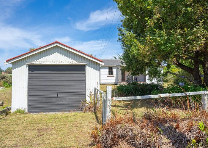  at 22 Hemara Street, Waikanae Beach, Waikanae