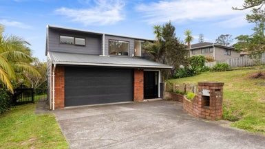  at 5 Dianthus Place, Browns Bay, Auckland