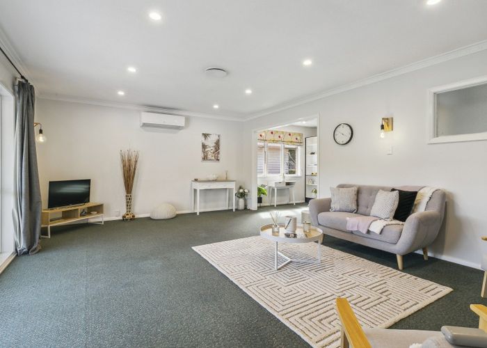 at 73 Taylor Terrace, Tawa, Wellington