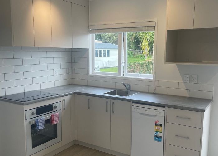  at 4/115 Gowing Drive, Meadowbank, Auckland