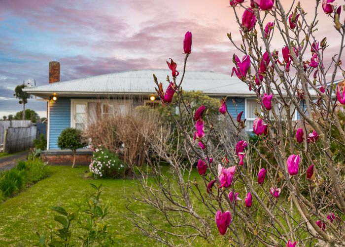  at 7 Abbotleigh Avenue, Te Atatu Peninsula, Waitakere City, Auckland