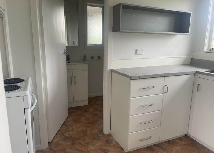  at 2/76 Maraetai Drive, Maraetai, Manukau City, Auckland