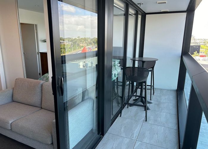  at 201A/8 Lakewood Court, Manukau, Manukau City, Auckland