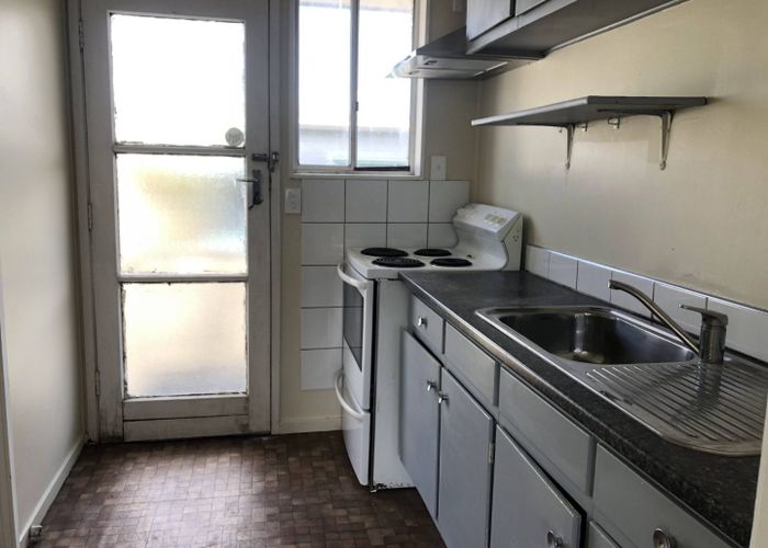  at 8/89 Ferndale Road, Mount Wellington, Auckland