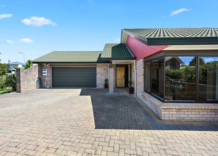  at 42 Western Heights Drive, Western Heights, Hamilton