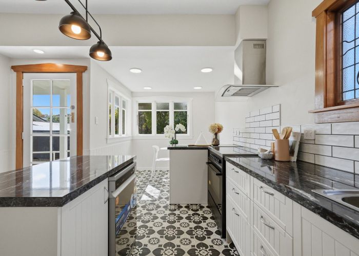  at 12 Cashmere Road, Cashmere, Christchurch City, Canterbury