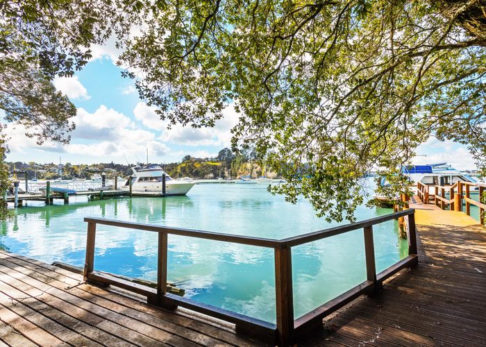  at 101 Ferry Parade, Herald Island, Auckland