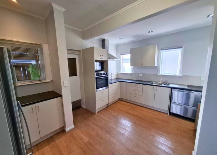  at 1/157 Onewa Road, Birkenhead, North Shore City, Auckland