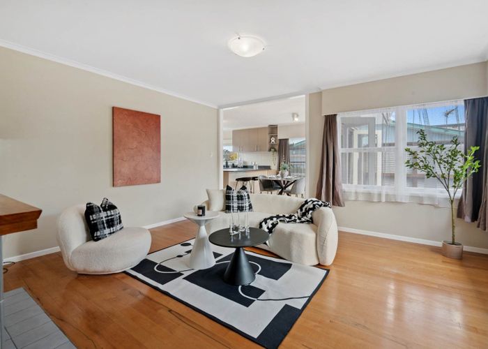  at 4 Madison Place, Forrest Hill, North Shore City, Auckland