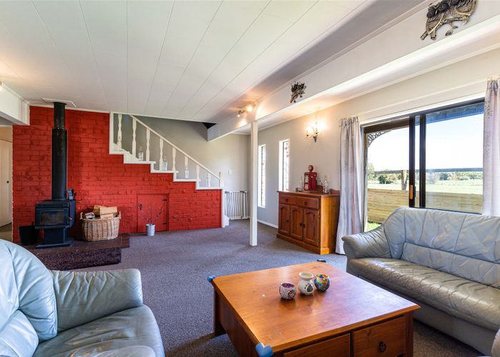  at 2984 Cheltenham Hunterville Road, Cheltenham