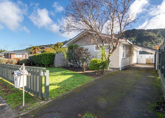  at 94 Pasadena Crescent, Totara Park, Upper Hutt, Wellington