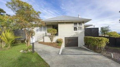  at 2 Deane Avenue, Titirangi, Auckland