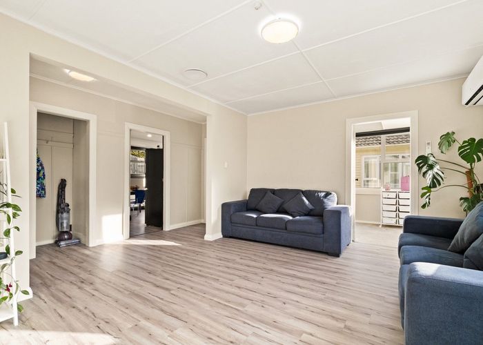  at 16 Crammond Avenue, Corstorphine, Dunedin