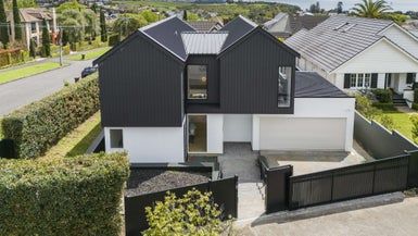  at 14 Dudley Road, Mission Bay, Auckland