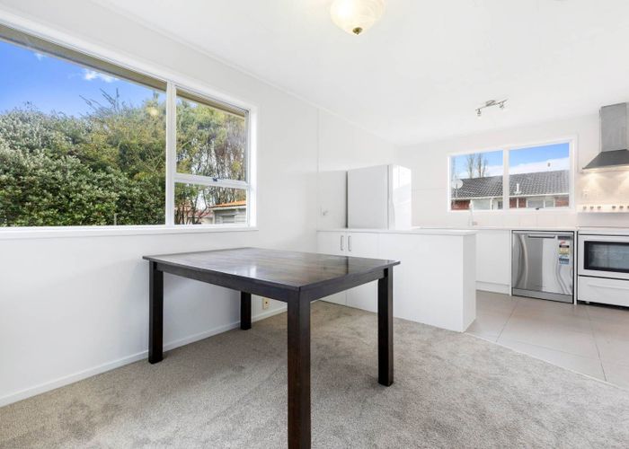  at 8 Chesley Place, Half Moon Bay, Manukau City, Auckland