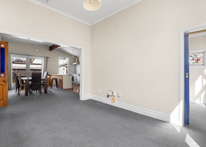  at 102 Charles Street, Waltham, Christchurch City, Canterbury