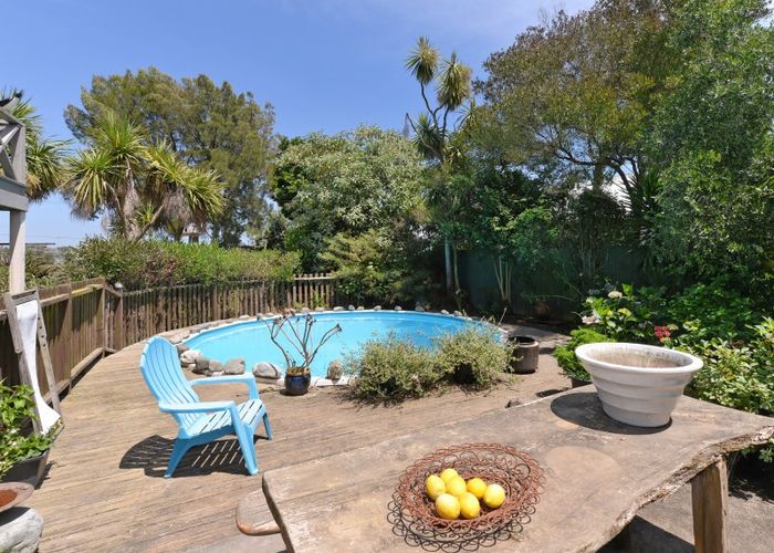  at 124 Barnett Avenue, Best Island, Richmond