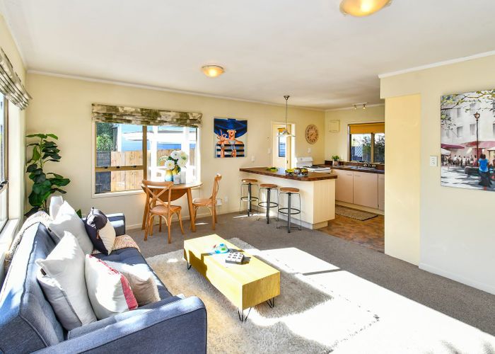  at 2/446 Great South road, Papakura, Auckland