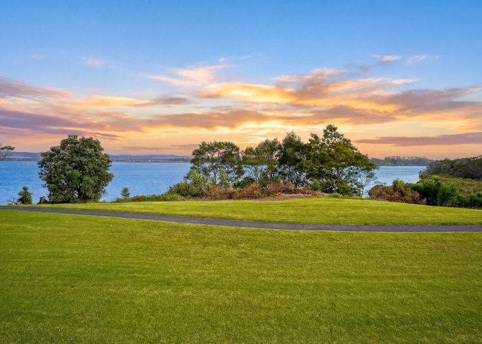  at 114C Carnoustie Drive, Wattle Downs, Manukau City, Auckland