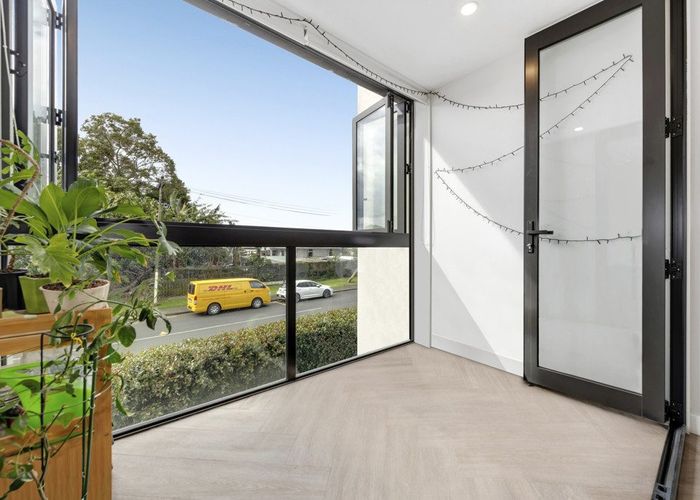  at 102/82 Jellicoe Road, Panmure, Auckland City, Auckland
