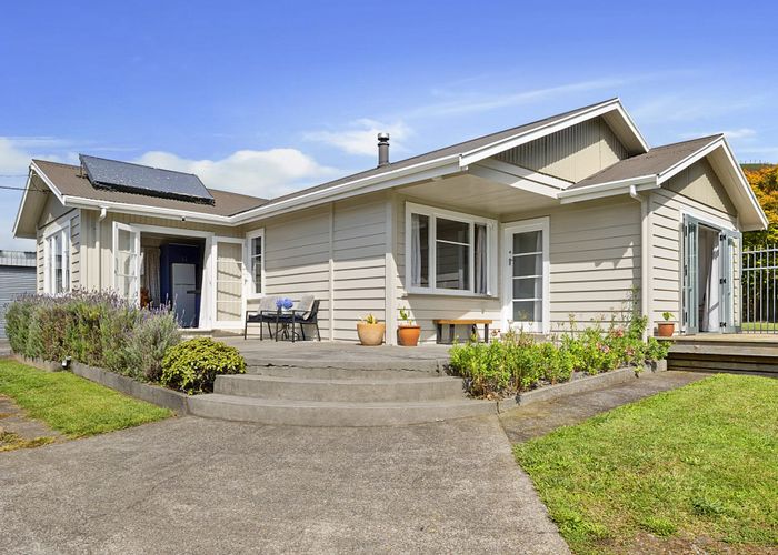  at 768 Mountain Road, Lepperton, New Plymouth, Taranaki