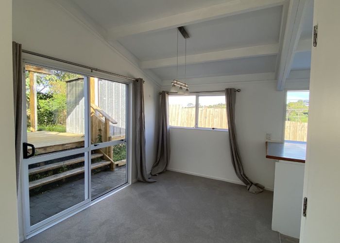  at 1A Wiriana Place, Stanmore Bay, Whangaparaoa