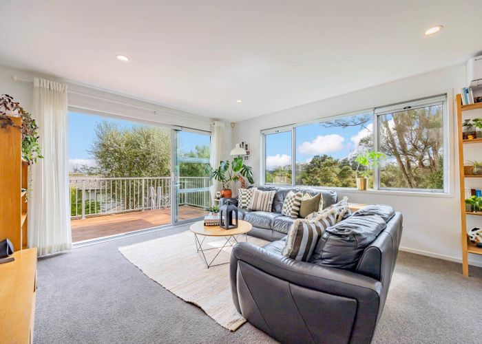 at 37 Bernard Magnus Lane, Greenhithe, North Shore City, Auckland