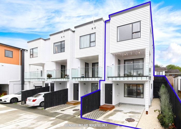  at 7/35 Hogans Road, Glenfield, Auckland