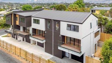  at 11D Catalina Crescent, Forrest Hill, Auckland