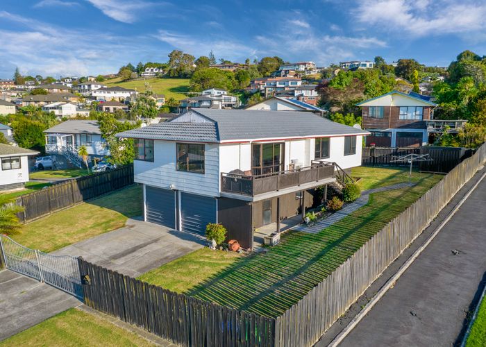  at 19 Mataura Place, Clover Park, Auckland
