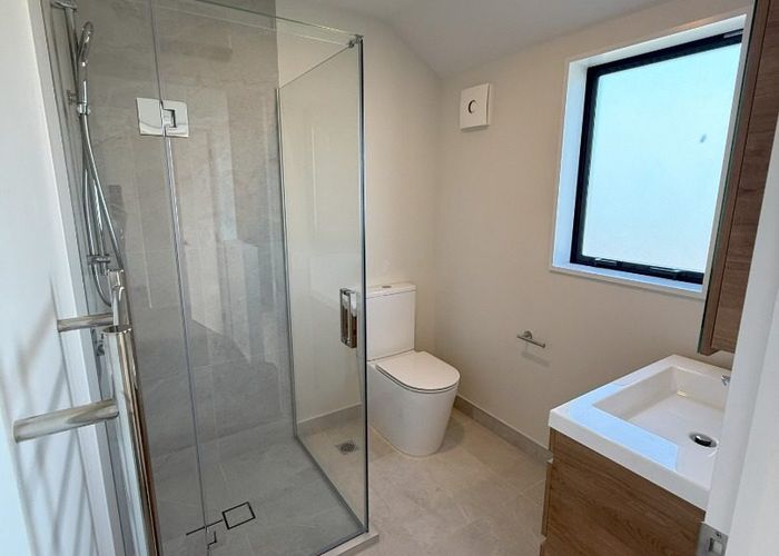  at 1/33 Russell Street, Linwood, Christchurch City, Canterbury