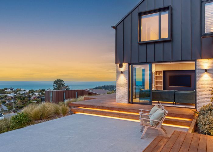  at 9 Loader Lane, Clifton, Christchurch