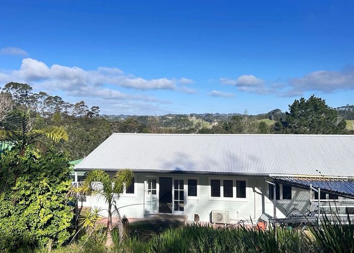  at 318 Sturges Road, Henderson Valley, Waitakere City, Auckland