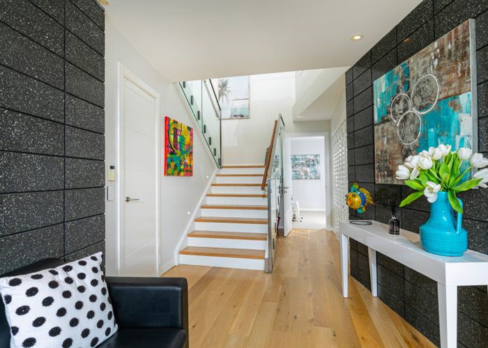 Free property data for 54 Headland Drive, Long Bay, Auckland homes.co.nz