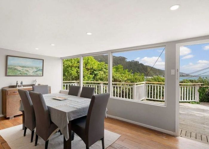  at 15 Ferry Road, Days Bay, Lower Hutt, Wellington