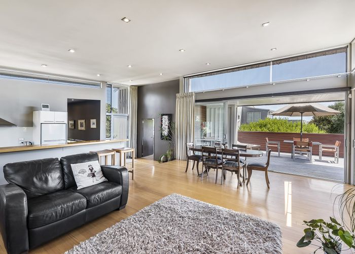  at 16 Marram Way, Peka Peka, Waikanae