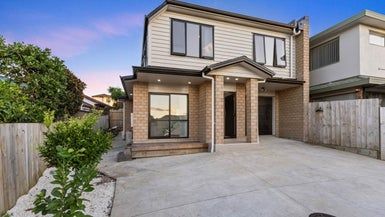  at 72A De Havilland Drive, Goodwood Heights, Auckland
