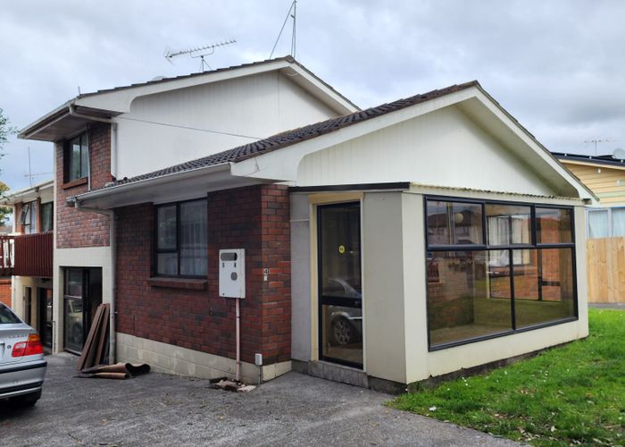  at 4/27 Harris Road, Mount Wellington, Auckland City, Auckland