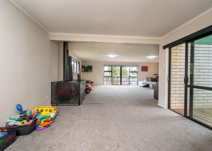  at 8 Greenhithe Street, Waihola